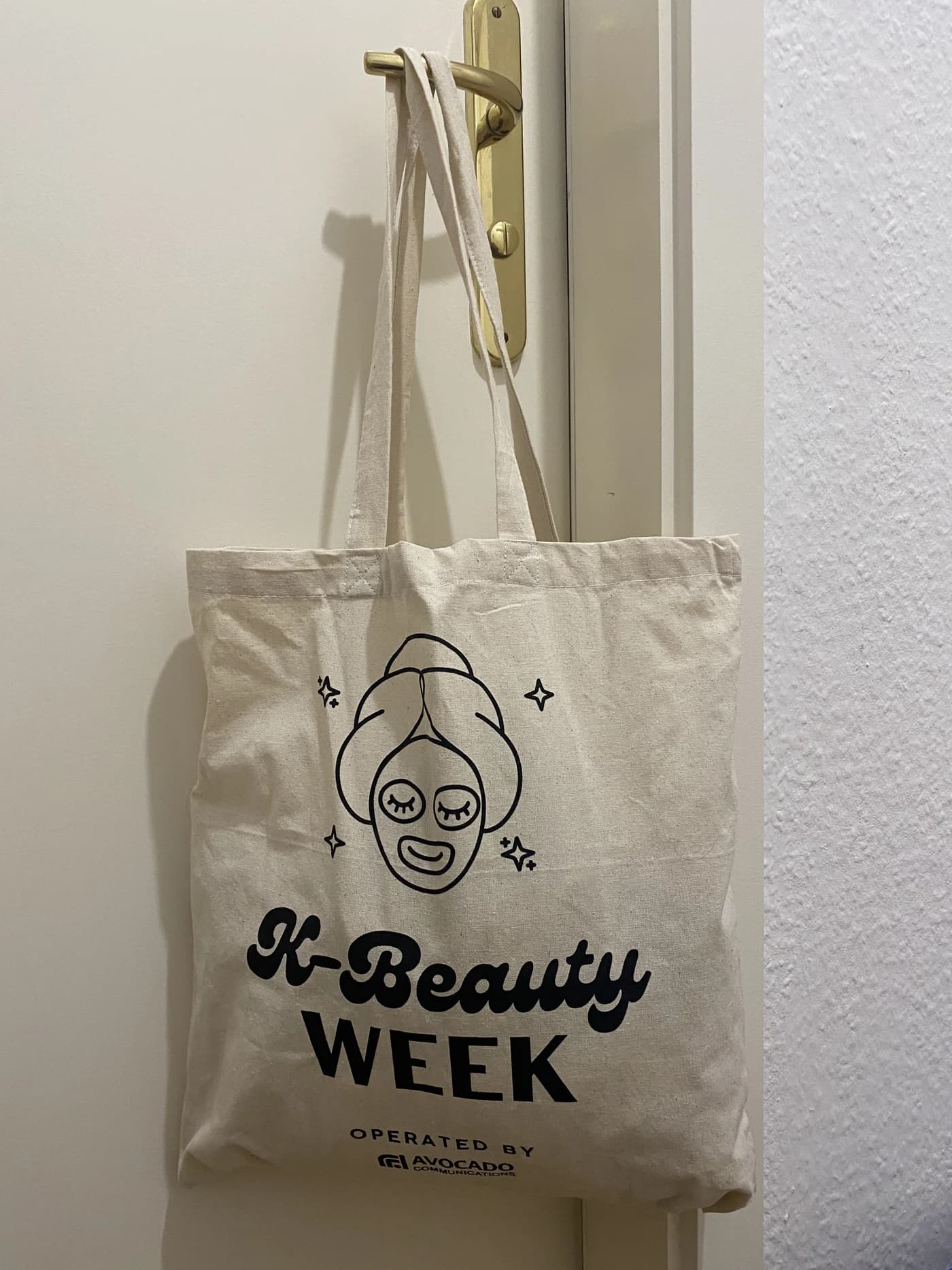 Amazon K-Beauty Week tote bag design photo 1